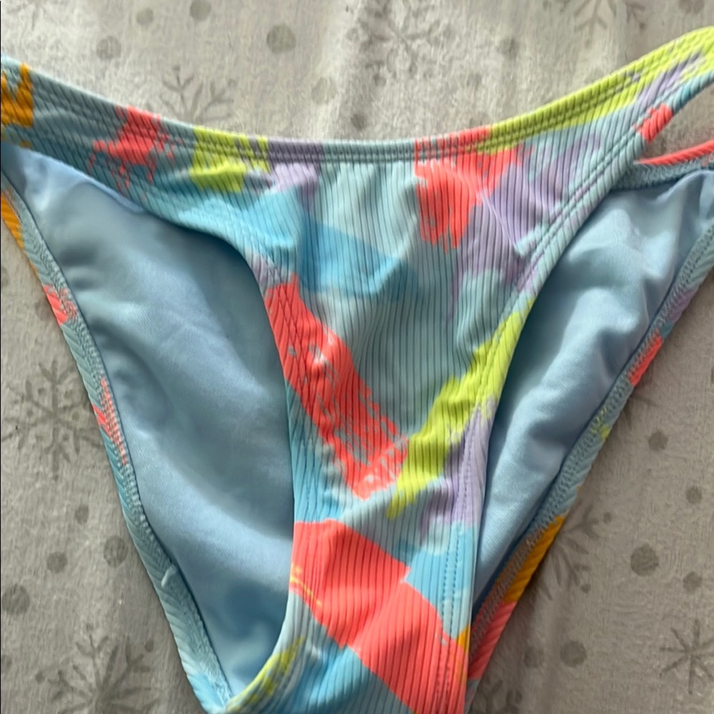 Colorful Bikini Set - Picture 2 of 4